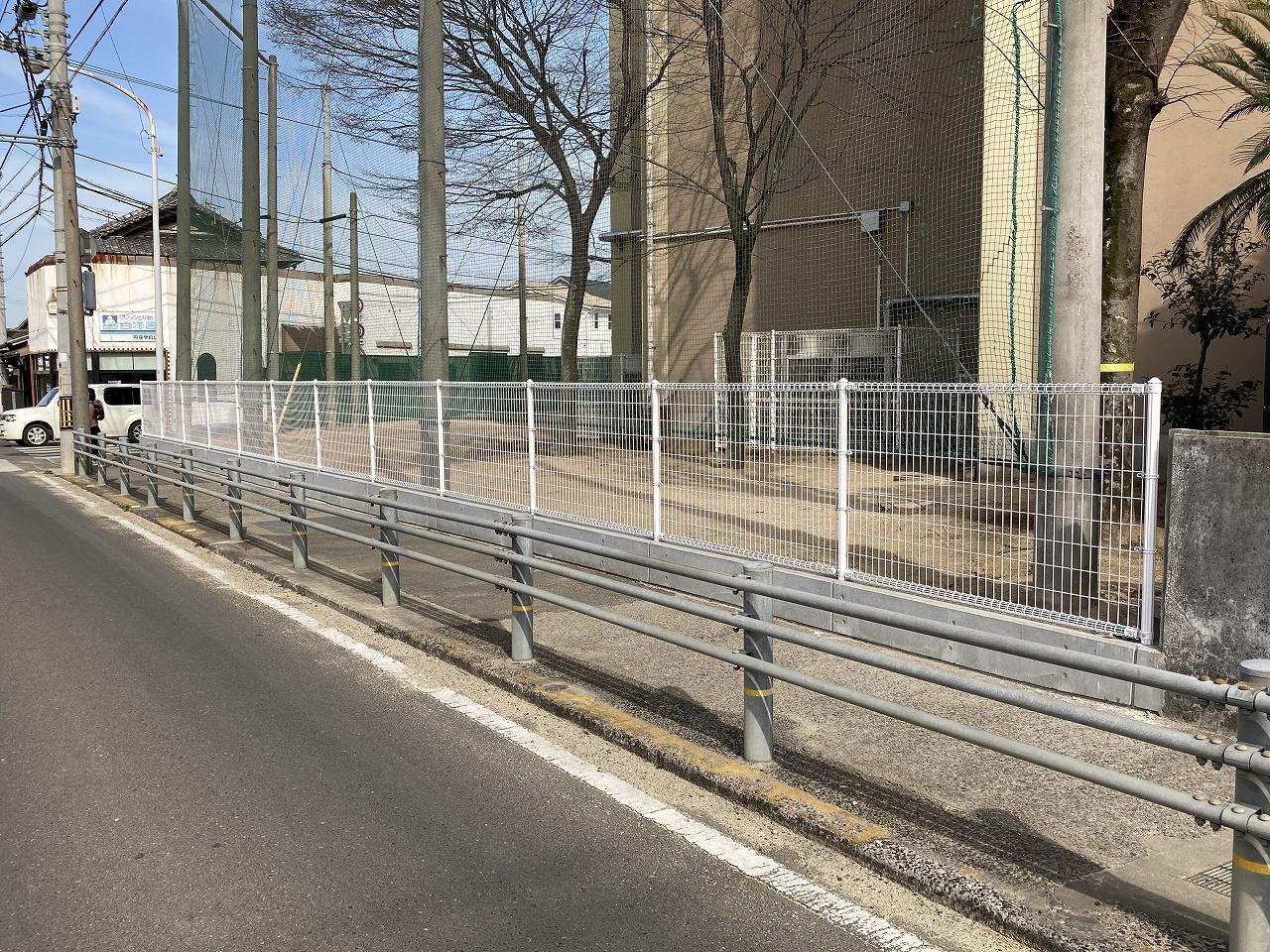 円座小学校外１校コンクリートブロック塀等改修工事